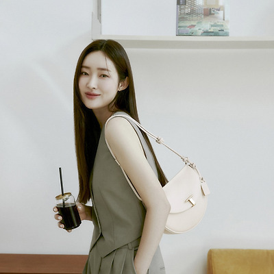 차정원, '조이그라이슨' 썸머 데일리 백 스타일링