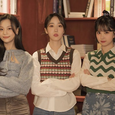 [공식팬덤] 220810 Na.V 1st Gen Membership Photoshoot 비하인드 [to. Navi]