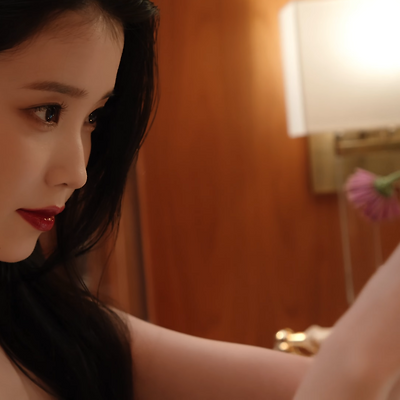 221111 아이유 X J‧ESTINA (18p)(4K)