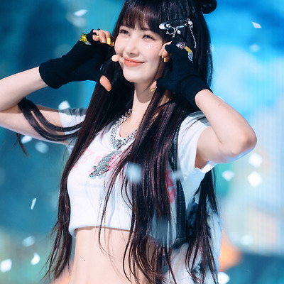 뉴진스 인기가요 피디노트 포토스케치