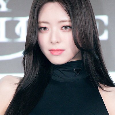 22125 ITZY 유나 미니앨범 '체셔' 미디어 쇼케이스 사진