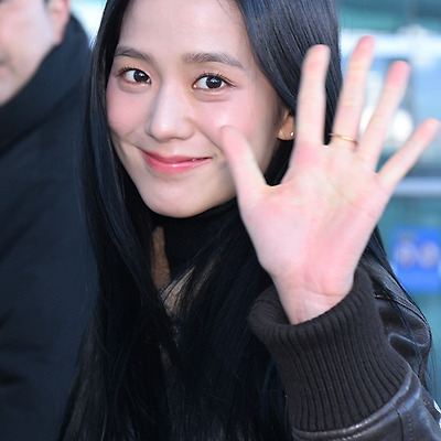 [언론사] [지수] 231204 인천공항출국