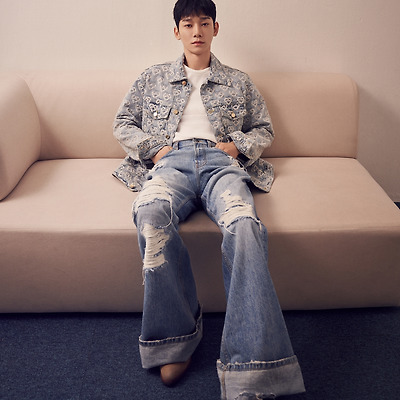 첸 “‘DOOR’=내 삶의 터닝포인트, 수많은 고민과 자아성찰 담긴 앨범”