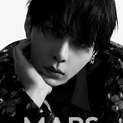 용준형, 고혹적인 시선