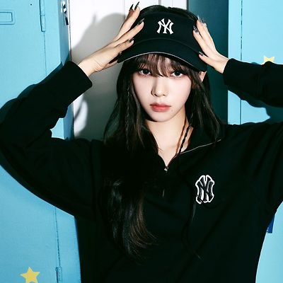 aespa 에스파 'MLB Korea' 2023 SS MLB 바시티 화보 3