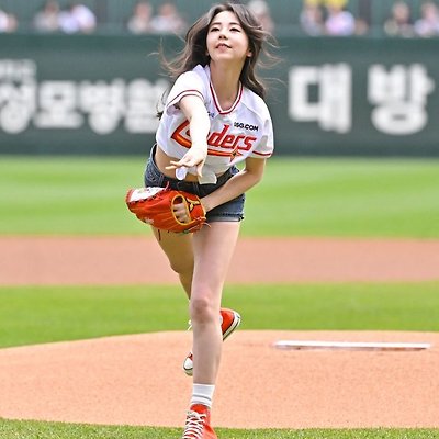 인천에서 시구한 안소희 사진 모음