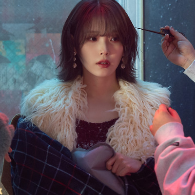 아이유 Shh 뮤비 촬영 비하인드 원본 24P