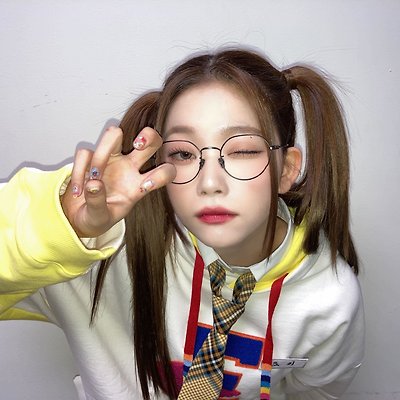 빌리 츠키 셀카 사진 모음