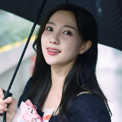 240817 연극 행오버 퇴근길 엠마 역 연극배우 배우 남은지 8장