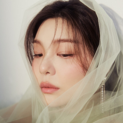 에일리, 새 앨범 ‘(Me)moir’  콘셉트 화보 공개