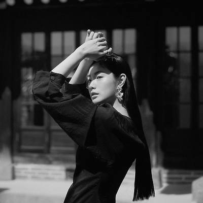 나나 아이즈매거진 화보