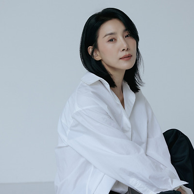 배우 김서형, 새 프로필