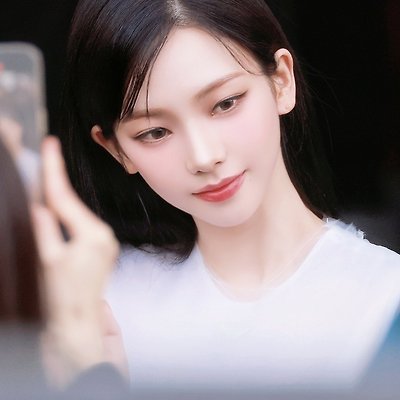 240114 밀라노 패션위크 Prada FW24 카리나
