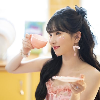 [공식카페] 231004 “'나비 (Na.V)' 2기 Kit” 촬영 현장 비하인드