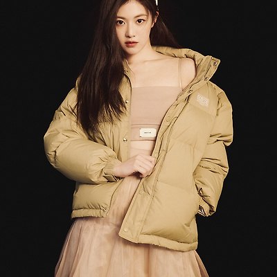 배우 고윤정 'Vogue Korea' 마리떼 프랑소와 저버 22W