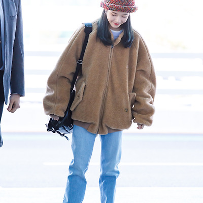 191204 인천공항 아이유 출국 직찍