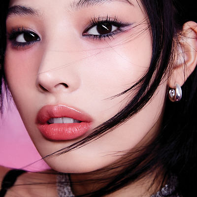 반짝반짝 빛나는 지니 메이크업의 비밀은?