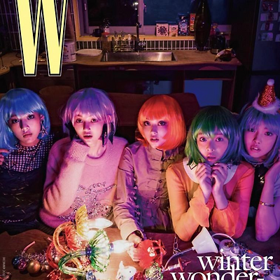 뉴진스 W 2022년 12월 화보 사진