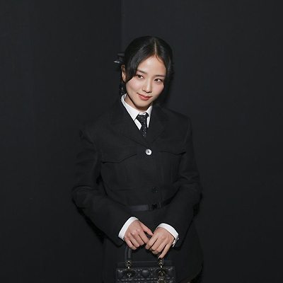 블랙핑크 지수, 시크한 블랙룩