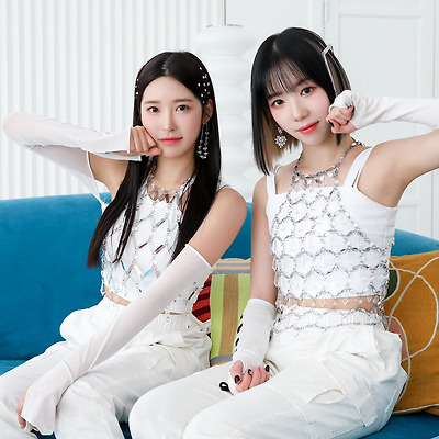 [220604] CLASSy MV Behind Photo