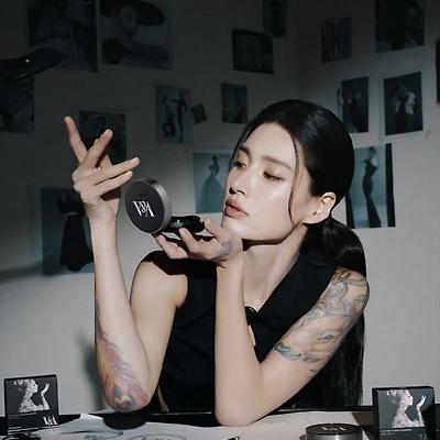 모니카 V&A BEAUTY 보그 화보