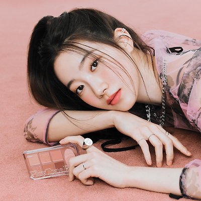 LE SSERAFIM (르세라핌) 카즈하 '에뛰드 ETUDE' Blush Rose 콜렉션 화보