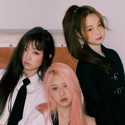 LIMΞLIGHT (라임라잇) '1st Look (퍼스트 룩)' 화보