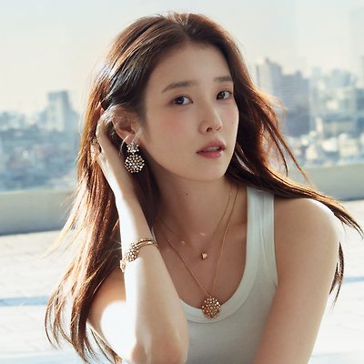 아이유 쇼메 화보 고화질