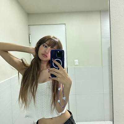 블랙핑크 리사 인스타 그램 셀카