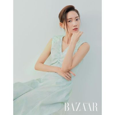 신현빈 바자 화보