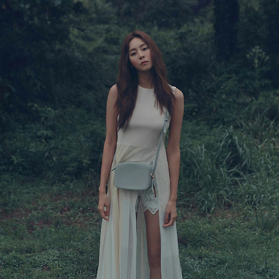 유이 데이즈드 코리아 화보