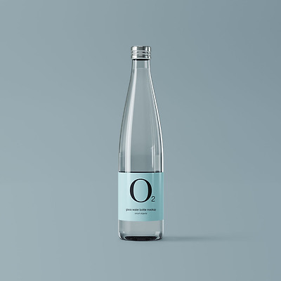Minimal Glass Water Bottle Mockup(미니멀 글라스 물병 목업)