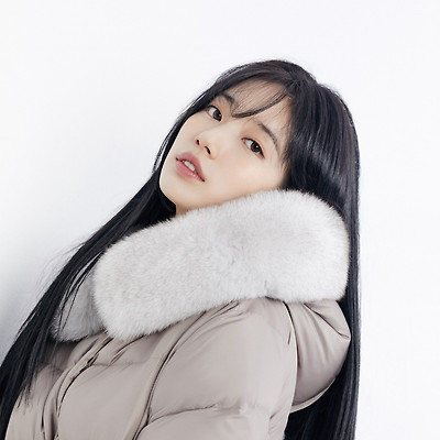 수지 SUZY [GUESS] 겨울 아우터 화보 공개 2