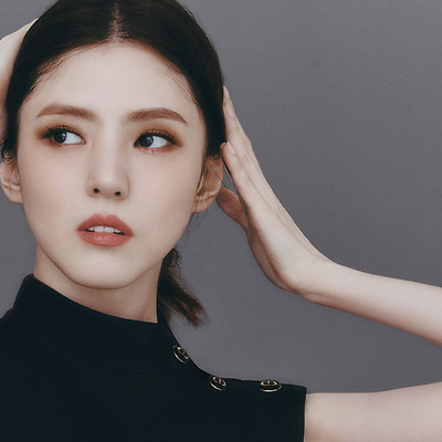 한소희, 매혹적인 메이크업