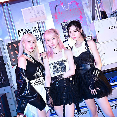 [디스패치] 231102 미니 4집 'VERSUS' 타이틀곡 'MANIAC' 뮤비 현장 - 디스패치