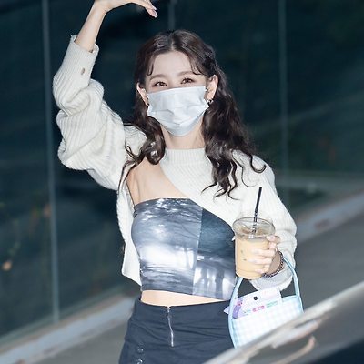 아름답게 팬들을 반기는 (여자)아이들 미연