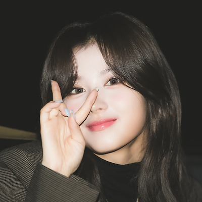 앵콜 논란과 타투이스트, 여전히 찬란한 트와이스 사나