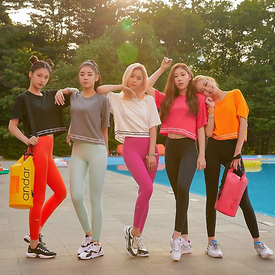 잇지 ITZY 안다르 레깅스 화보