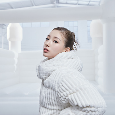 수지, 눈처럼 빛나