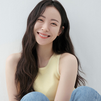 한지효, 새 프로필 공개