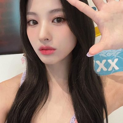 엔믹스 지니 흑발 셀카 모음