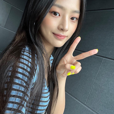 뉴진스 민지 인스타그램 배경화면