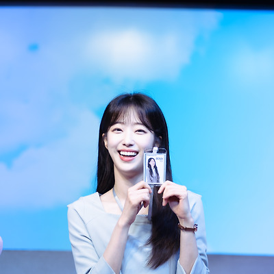 250616 연극 사내연애보고서 성아라 役 이연우 19장
