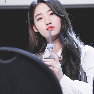 에버글로우 시현, 너무 예뻐서 별 수 없이 담아온 직찍