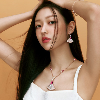 유아, 매혹적인 순간