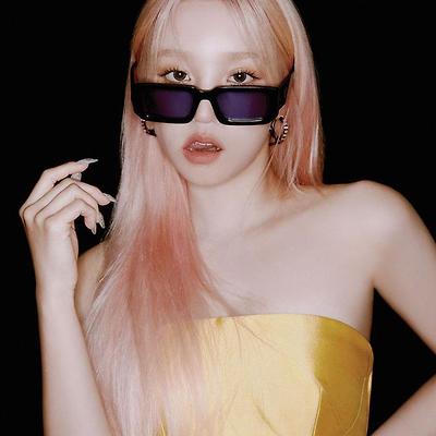 우기 ((여자)아이들) 엘르 화보