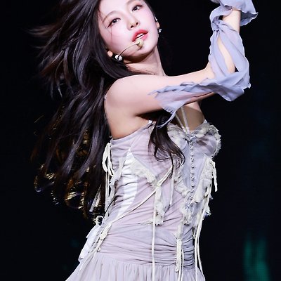 230930 SYNK: HYPER LINE in Paris ​​닝닝