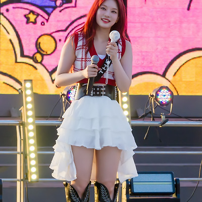 230819 스테이씨(STAYC) 세빛섬 게릴라 공연 P03
