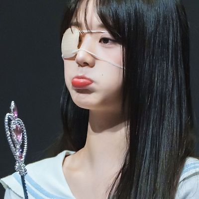 [아이브] 눈병 나서 안대를 써도 너무 예쁜 장원영