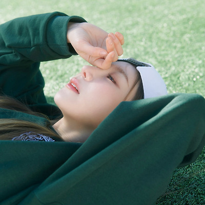 이채연, 신보 ‘Over The Moon’ 두 번째 콘셉트 포토 공개